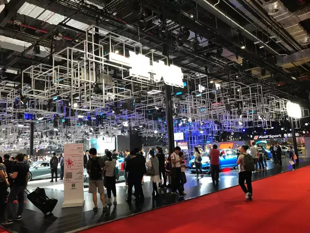 除了眼花缭乱的新车，上海车展还有这些趣事