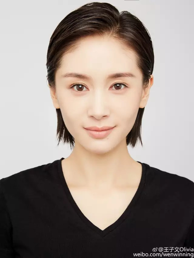 短发越剪越上瘾来感受一下露耳短发带来的极致美感吧