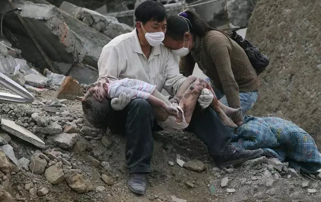 整整9年了!我们千万四川人并没有忘记.