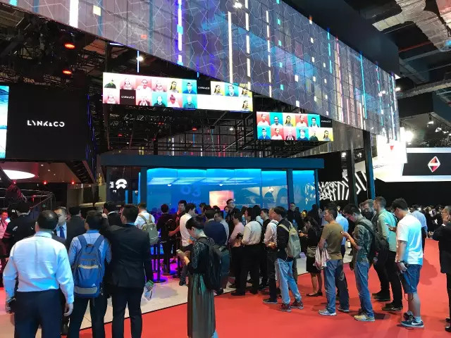 除了眼花缭乱的新车，上海车展还有这些趣事