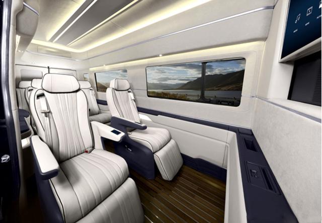 韩国最高级别的保姆车首次亮相