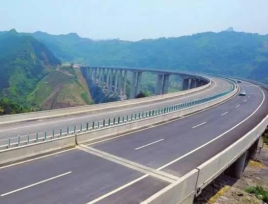 这些资金将用于 1,太行山高速邢台段 计划年底完成路基,桥梁和隧道等