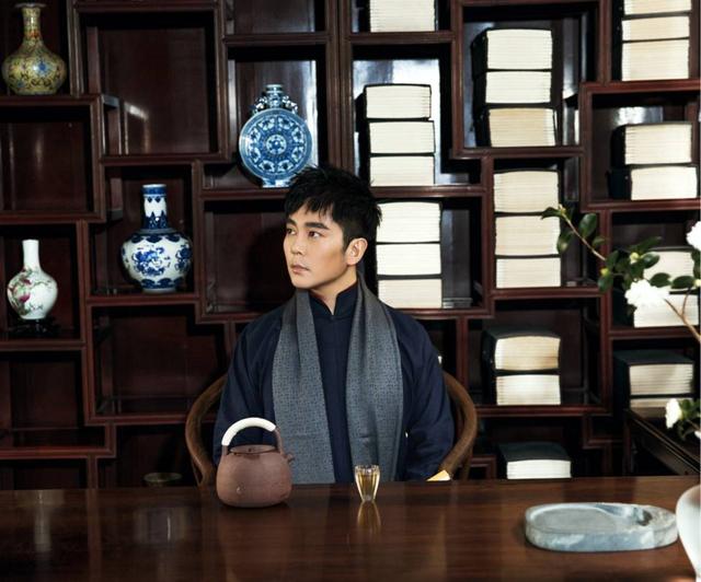 古称浄琉璃物现我常寂梁明毓与他的琉璃之路