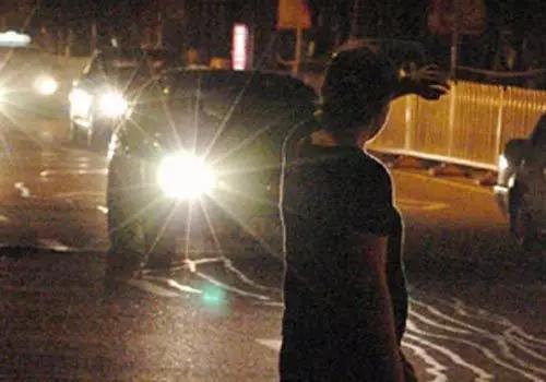 开车也有车品，这八种开车方式最“欠揍” 