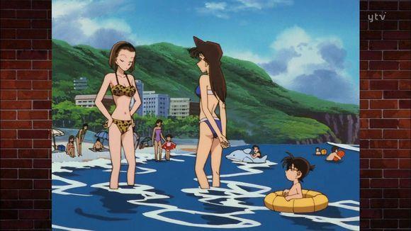 名侦探柯南毛利兰换过多少套泳衣