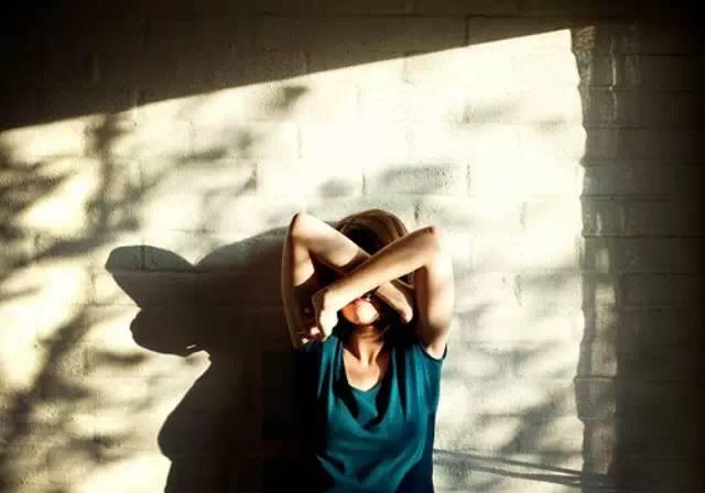 恋爱前后大变样,容易让男友感到厌烦的星座女