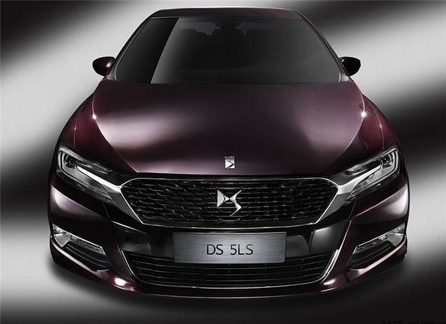 67672月22日,我代表车业杂谈参加了长安psa ds品牌2017年度媒体