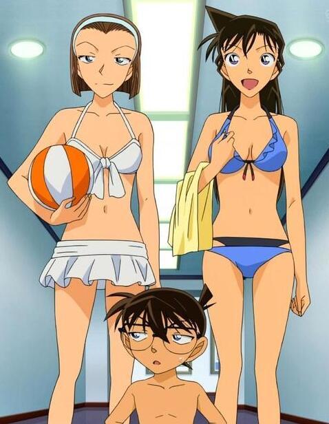 各位绅士对小兰的泳衣有什么看法呢,欢迎留言讨论.