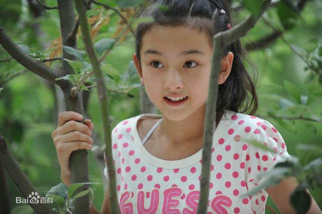 舒畅19岁的表妹酷似张柏芝,跟王俊凯演情侣的她是"最美童星"