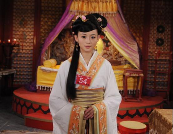 在2010年,徐婷因参加著名导演尤小刚古装情感剧《西施秘史》选拔赛