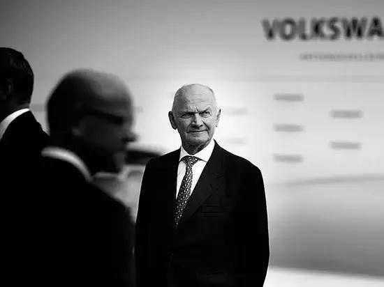 一汽轿车去年亏损近10亿，拟终止高端MPV项目