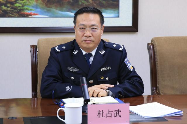 为了保证这场国际赛事顺利举办,长春交警支队成立了以杜占武支队长为