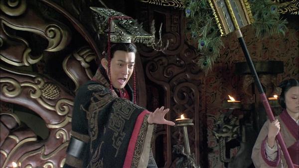 这就是《易经》中所说的潜龙勿用的大境界,随着故事的发展,嬴稷逐渐