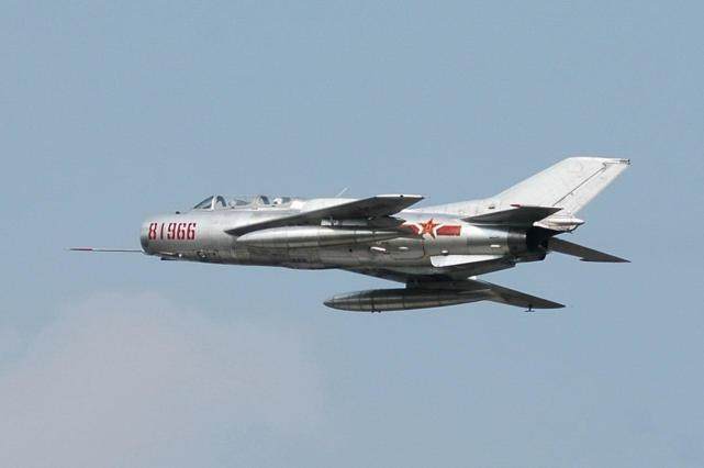 中国将700余架歼6战机送给十国,赢回真朋友,也看清白眼狼!