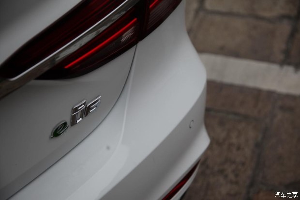 宋楠：中国制造的典范--荣威ei6油电混动汽车