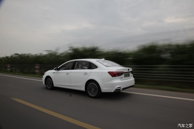 宋楠：中国制造的典范--荣威ei6油电混动汽车