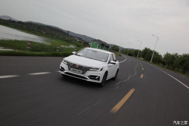 宋楠：中国制造的典范--荣威ei6油电混动汽车