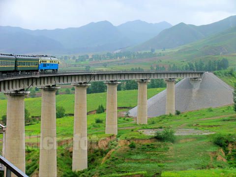 内蒙古之最我国最长的地方铁路集宁通辽铁路