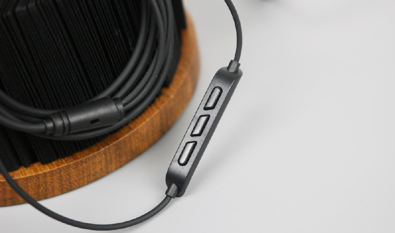 性价比高的双动圈耳机,我只服uiisii